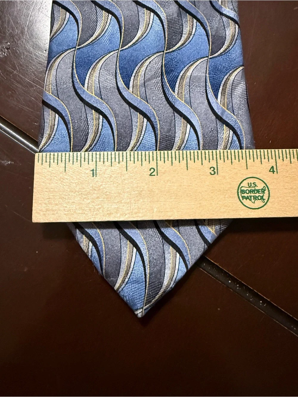 Men's Blue Patterned Silk Tie - Elegant Office and Event Accessory